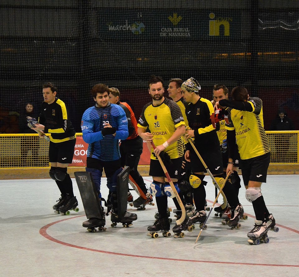 Galería de fotos del derbi jugado entre los equipos Lagunak y Oberena en Barañáin
